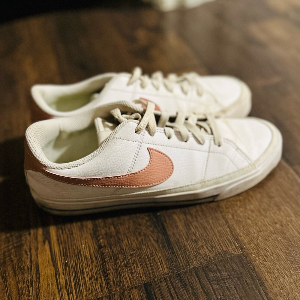 Women’s Nike Court Legacy shoes